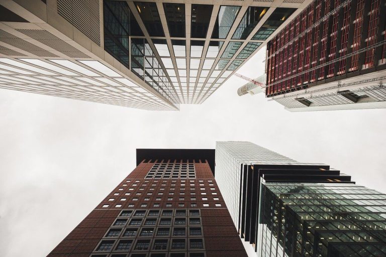 一份虚拟资料卖了1.4万单！深扒这个小红书虚拟电商的爆款逻辑